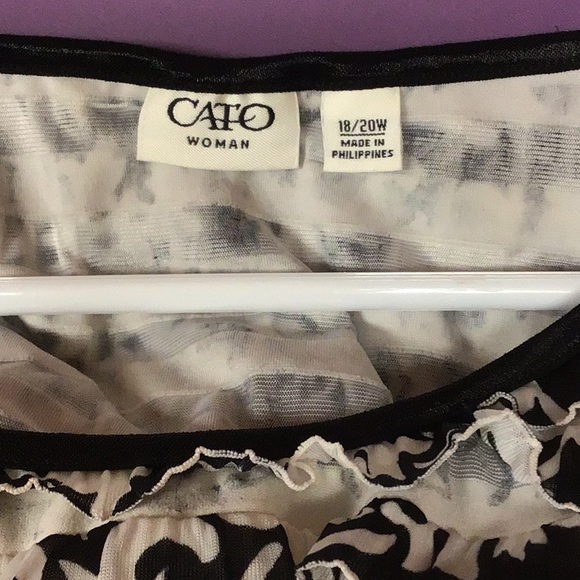 CATO women's ruffled top sz 18/20  black and white - Picture 4 of 8